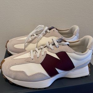 New Women New Balance 327 Sneakers